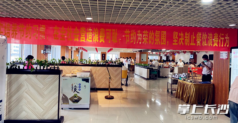可由餐饮服务